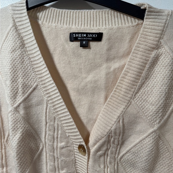 Cream super soft cropped cable knit button down sleeveless sweater vest - Picture 5 of 5